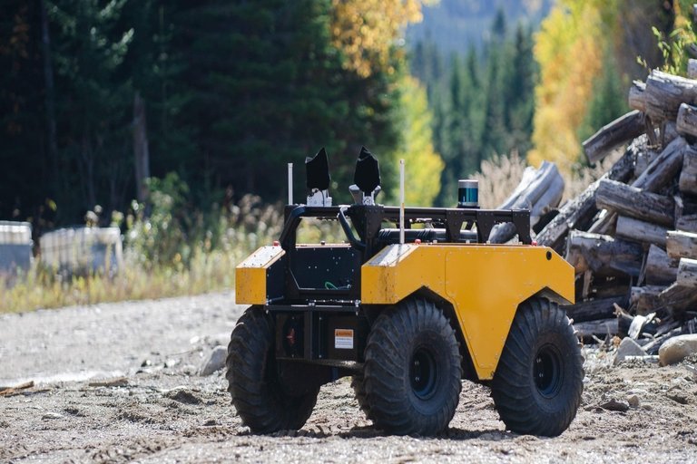Calgary Students Build a Solar-Powered Snow Removal Robot